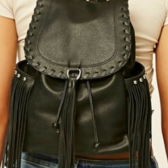 🌵FOREVER 21 BLACK BOHO FRINGE WESTERN WITH STUDS BACKPACK - Picture 2 of 6